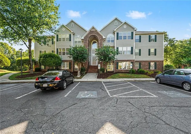 Homes for sale in Winston Salem, NC | 524 Scholastic Ct, Winston Salem, NC 27106 | MLS# 1226642