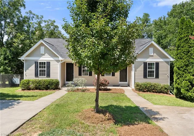 2nd image of 1809 Alyssum Pl, Winston Salem, NC 27127 | MLS# 1229696