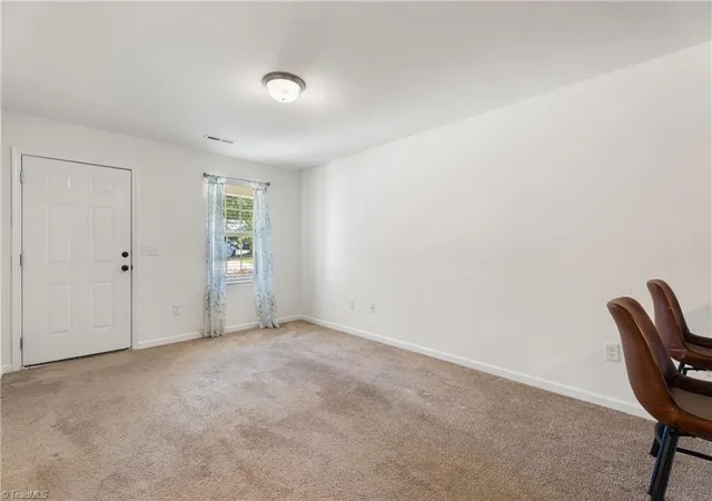 5th image of 1809 Alyssum Pl, Winston Salem, NC 27127 | MLS# 1229696