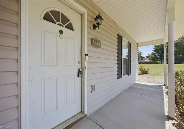 Homes for sale in Reidsville, NC | 1502 Gibbs Rd, Reidsville, NC 27320 | MLS# 1226743