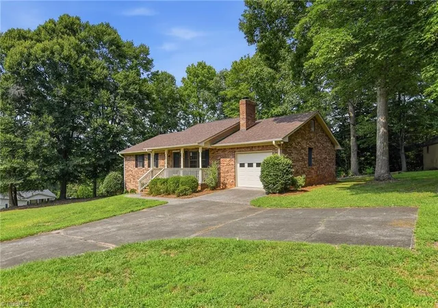 2nd image of 5958 Hauser Farm Rd, Pfafftown, NC 27040 | MLS# 1229336