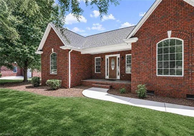 Photo 2 of Sale Pending at 115 Seven Springs Loop, Statesville, NC 28625 | MLS# 1228743 | Listing updated on 2026-08-18