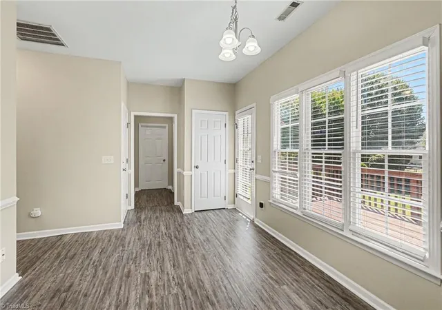 Photo 4 of Single family home for sale at 2910 Bridgeport Dr, Winston Salem, NC 27103 | MLS# 1223363 | Listing updated on 2026-09-29