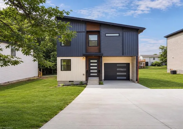 2nd image of 1409 Old Salisbury Rd, Winston Salem, NC 27127 | MLS# 1231207