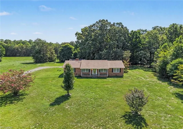 2nd image of 801 Woodard Dr, Whitsett, NC 27377 | MLS# 1230866