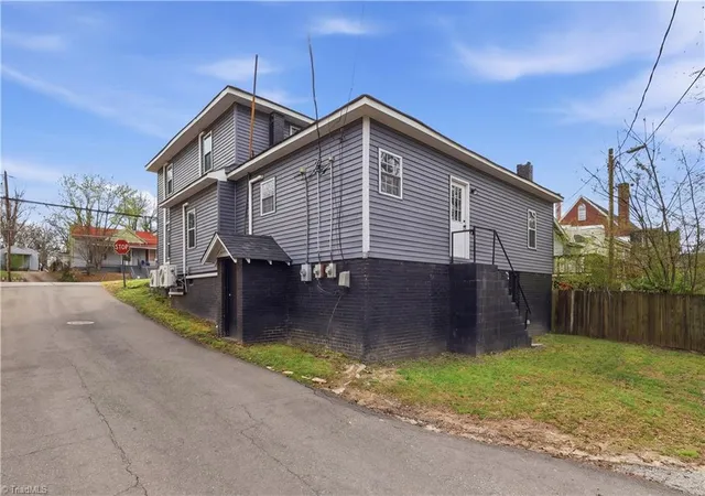 4th image of 528 N Scales St, Reidsville, NC 27320 | MLS# 1214466