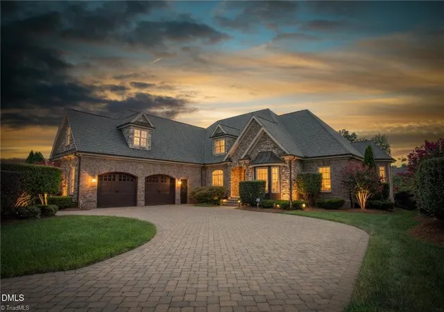 Photo 3 of Single family home for sale at 841 Dunleigh Dr, Burlington, NC 27215 | MLS# 1231843 | Listing updated on 2026-08-20