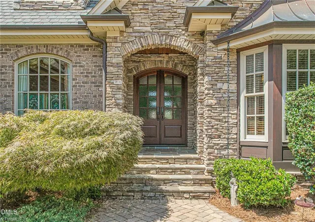 Photo 4 of Single family home for sale at 841 Dunleigh Dr, Burlington, NC 27215 | MLS# 1231843 | Listing updated on 2026-08-20
