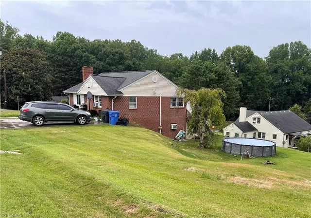 Photo 1 of Single family home for sale at 901 10th Street, North Wilkesboro, NC 28659 | MLS# 1230141 | Listing updated on 2026-08-08