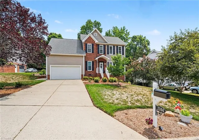 37th image of 2104 Gate Post Dr, Greensboro, NC 27455 | MLS# 1226960