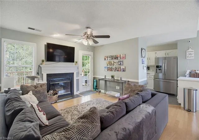 Photo 4 of Single family home for sale at 3913 Landover Dr, High Point, NC 27265 | MLS# 1231439 | Listing updated on 2026-08-20