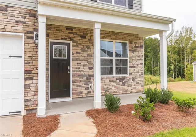 2nd image of 207 Hungerford Blvd, Jamestown, NC 27282 | MLS# 1229382