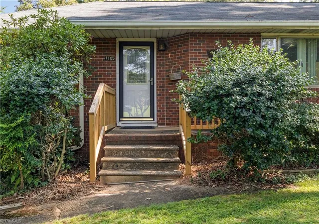 Photo 3 of Sale Pending at 1105 Graystone Dr, Winston Salem, NC 27105 | MLS# 1233460 | Listing updated on 2026-09-08