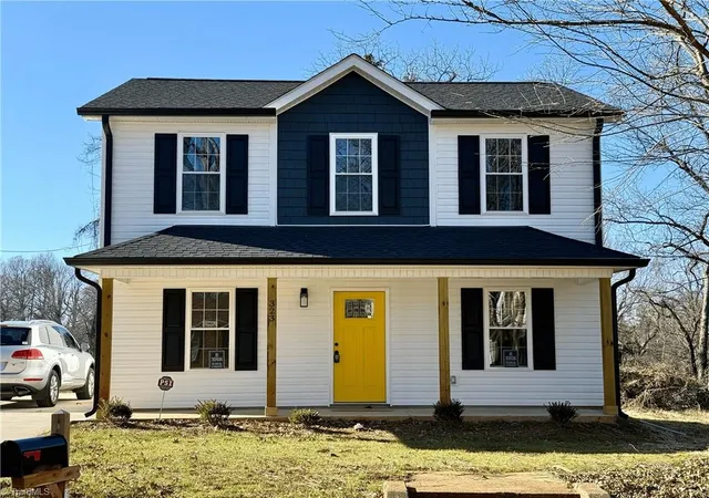 2nd image of 323 4th St, High Point, NC 27260 | MLS# 1222476