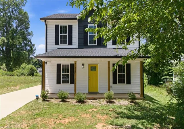 33rd image of 323 4th St, High Point, NC 27260 | MLS# 1222476