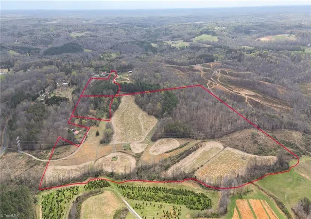 Homes for sale in Walnut Cove, NC | 6988 Salem Chapel Rd, Walnut Cove, NC 27052 | MLS# 1215099