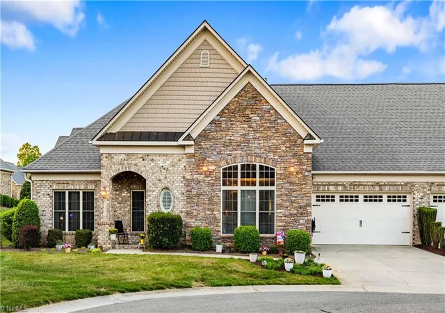 1st image of 4002 Mulligan Cir, Greensboro, NC 27406 | MLS# 1216648