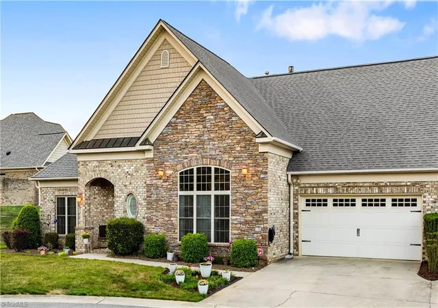 2nd image of 4002 Mulligan Cir, Greensboro, NC 27406 | MLS# 1216648