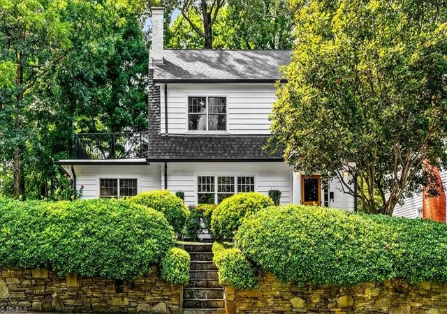 3rd image of 300 Warren St, Greensboro, NC 27403 | MLS# 1230930