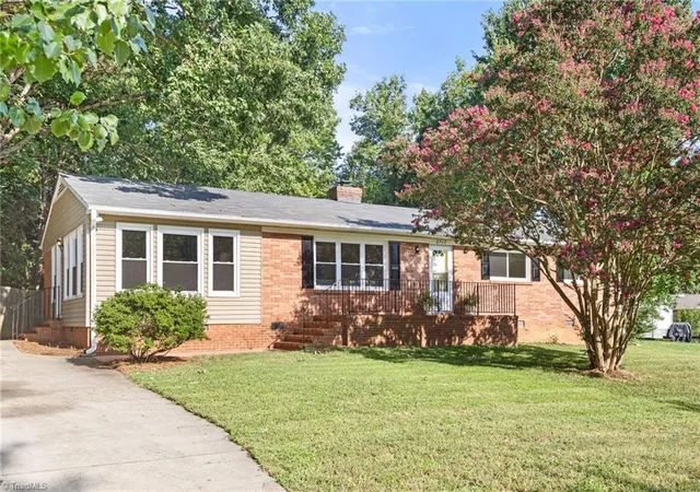 39th image of 2717 Denise Dr, Greensboro, NC 27407 | MLS# 1231780