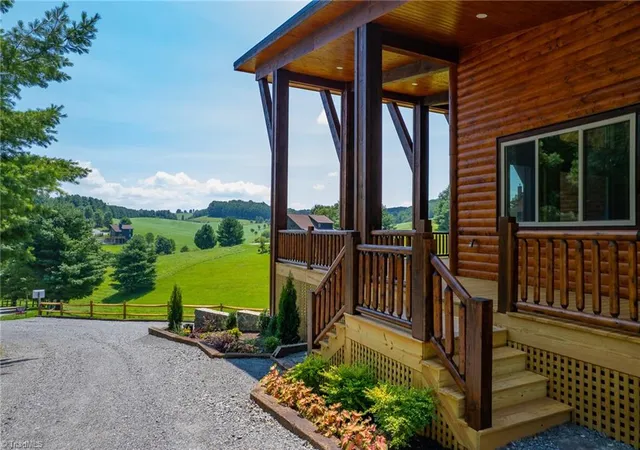 Photo 4 of Single family home for sale at 16 Bear Lodge Dr, Sparta, NC 28675 | MLS# 1226712 | Listing updated on 2026-08-04