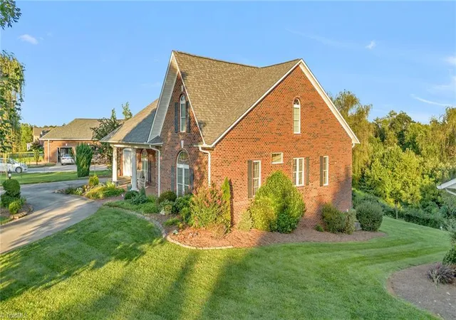 Photo 4 of Single family home for sale at 148 Magnolia Dr, North Wilkesboro, NC 28659 | MLS# 1233598 | Listing updated on 2026-08-29