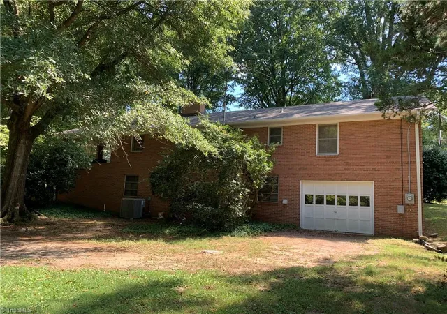 Photo 2 of Sale Pending at 2315 Frederick Dr, Winston Salem, NC 27103 | MLS# 1233761 | Listing updated on 2026-10-28