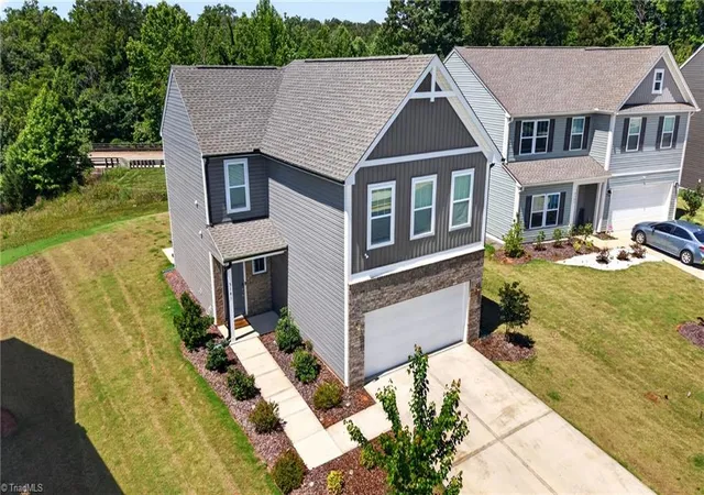 Photo 1 of Single family home for sale at 5141 Reedy Crk Farm Cir, Greensboro, NC 27405 | MLS# 1222771 | Listing updated on 2026-09-16