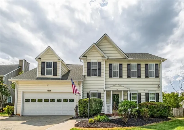 Photo 1 of Single family home for sale at 440 Craver Pointe Dr, Clemmons, NC 27012 | MLS# 1229238 | Listing updated on 2026-09-12