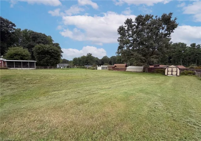 18th image of 140 Joyce Dr, Winston Salem, NC 27107 | MLS# 1231325