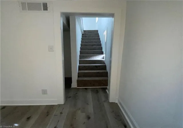 Photo 4 of Single family home for sale at 1013 Willow Rd, Greensboro, NC 27401 | MLS# 1233754 | Listing updated on 2026-09-11