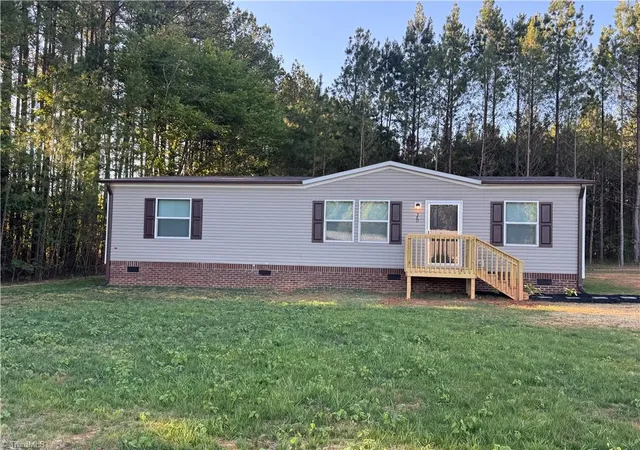 Homes for sale in Lexington, NC | 380 Ed Byerly Rd, Lexington, NC 27295 | MLS# 1225485
