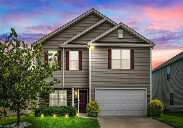 Photo 1 of Single family home for sale at 4911 Black Forest Dr, Greensboro, NC 27405 | MLS# 1233532 | Listing updated on 2026-08-29