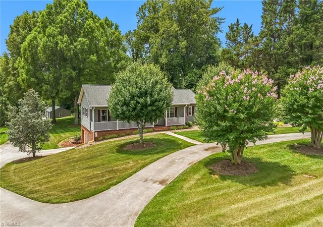 4th image of 698 Oak Grove Church Rd, Millers Creek, NC 28651 | MLS# 1224888