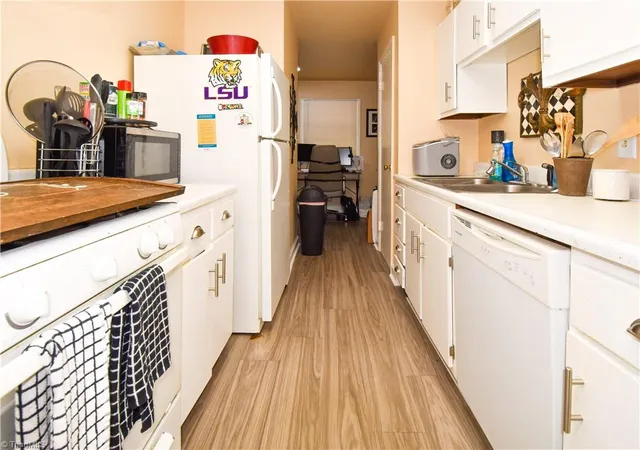 3rd image of 2890 Carriage Dr, Winston Salem, NC 27106 | MLS# 1224545
