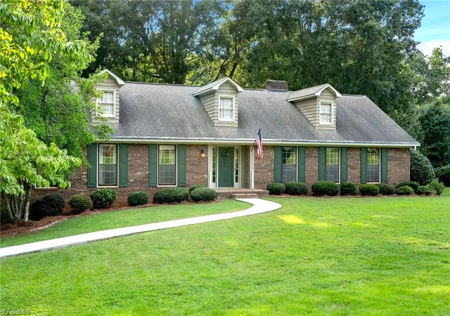 Photo 3 of Sale Pending at 3440 Dixiana Ln, Pfafftown, NC 27040 | MLS# 1231312 | Listing updated on 2026-09-20