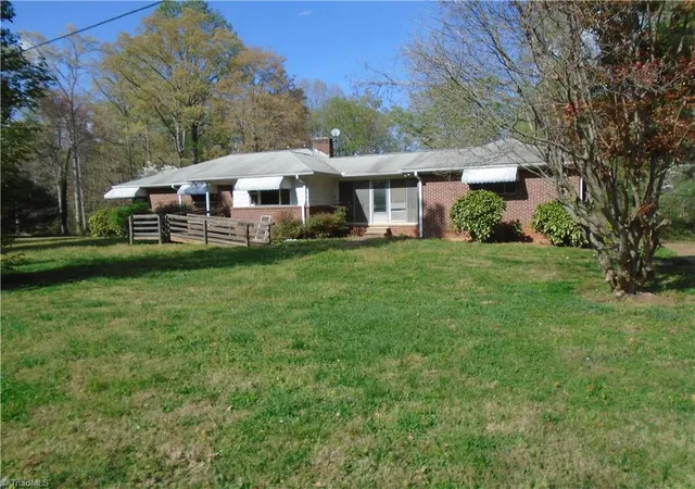 2nd image of 2295 Vienna Dozier Rd, Pfafftown, NC 27040 | MLS# 1230525