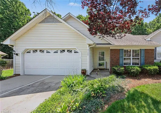 2nd image of 3106 Woodpoint St, Jamestown, NC 27282 | MLS# 1226668