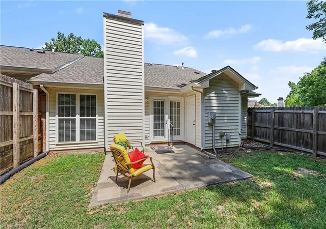 4th image of 3106 Woodpoint St, Jamestown, NC 27282 | MLS# 1226668