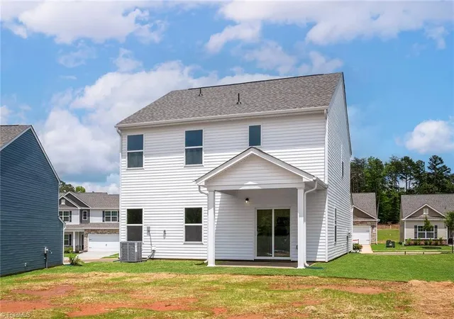Photo 2 of Single family home for sale at 3441 Robindale Dr, Winston Salem, NC 27107 | MLS# 1189785 | Listing updated on 2026-10-02