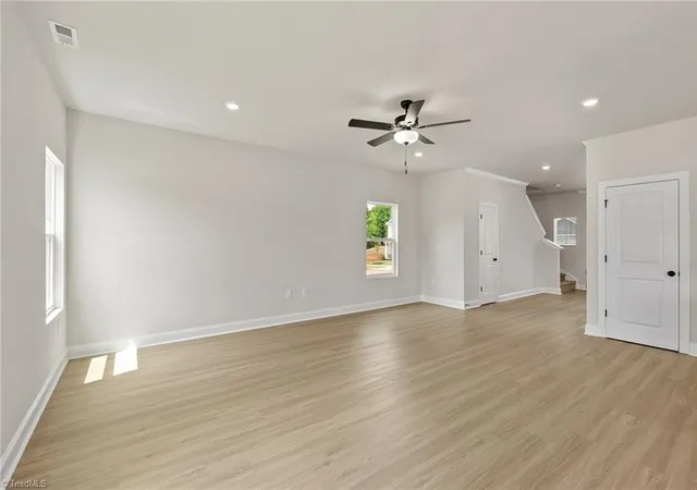 Photo 4 of Single family home for sale at 3441 Robindale Dr, Winston Salem, NC 27107 | MLS# 1189785 | Listing updated on 2026-10-02