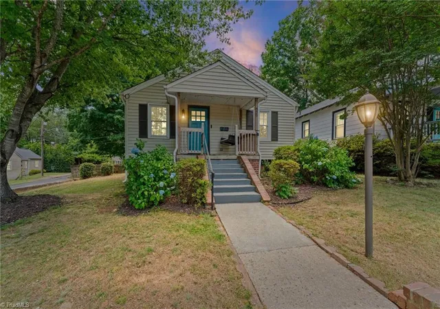 Homes for sale in Winston Salem, NC | 800 W Academy St, Winston Salem, NC 27101 | MLS# 1224280
