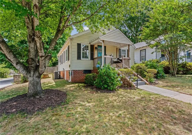 Homes for sale in Winston Salem, NC | 800 W Academy St, Winston Salem, NC 27101 | MLS# 1224280