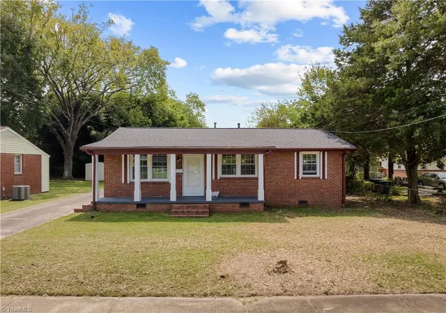 2nd image of 2102 Bothwell St, Greensboro, NC 27401 | MLS# 1212729