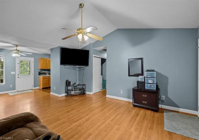 Photo 3 of Sale Pending at 624 Paramount St, High Point, NC 27260 | MLS# 1231364 | Listing updated on 2026-09-05