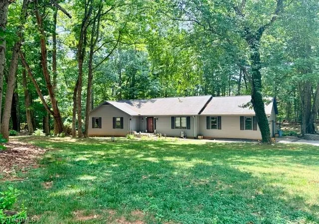 Photo 1 of Sale Pending at 6907 Ridge Hvn Rd, Greensboro, NC 27410 | MLS# 1226897 | Listing updated on 2026-09-10