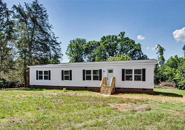 Photo 2 of Manufactured home for sale at 1848 Brittany Trl, Pleasant Garden, NC 27313 | MLS# 1224676 | Listing updated on 2026-08-31