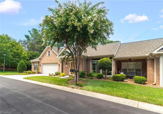 4th image of 4301 Hanberry Dr, Greensboro, NC 27410 | MLS# 1231090