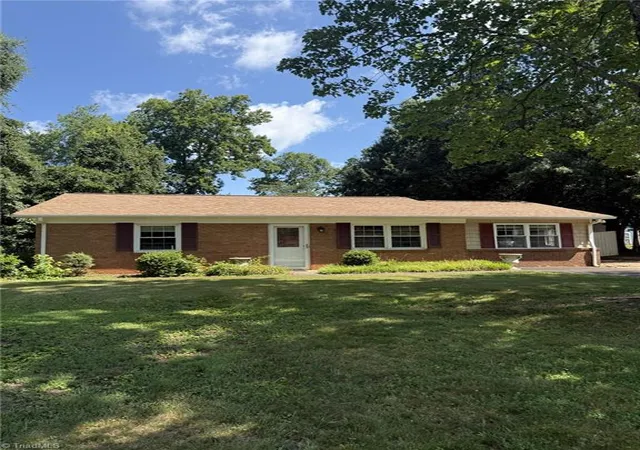 Homes for sale in King, NC | 122 Redwood Bnd, King, NC 27021 | MLS# 1227288