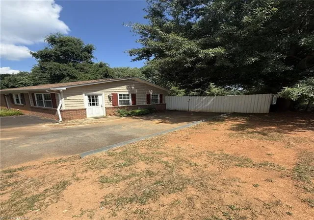 Homes for sale in King, NC | 122 Redwood Bnd, King, NC 27021 | MLS# 1227288